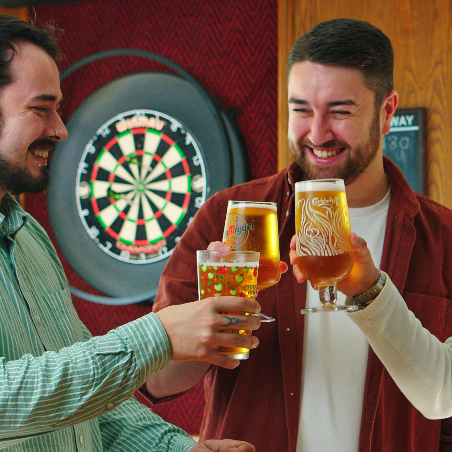 Raise a glass This Father's Day at The Plough & Harrow in Llansamlet!